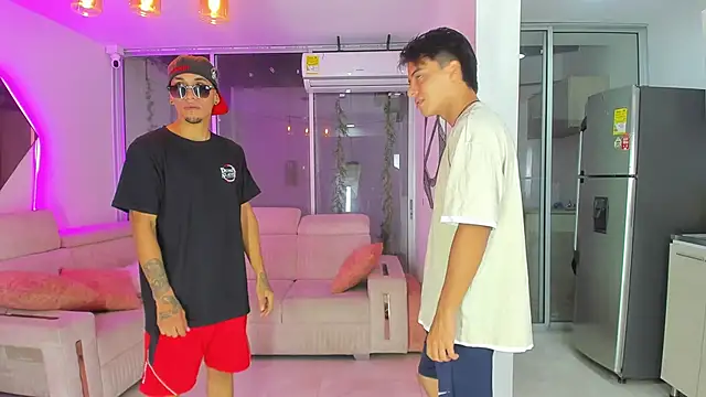 Snapshot of Houseofwarrios chatting on November 5, 2025, 5:29 am Houseofwarrios online show from November 5, 2025, 5:29 am