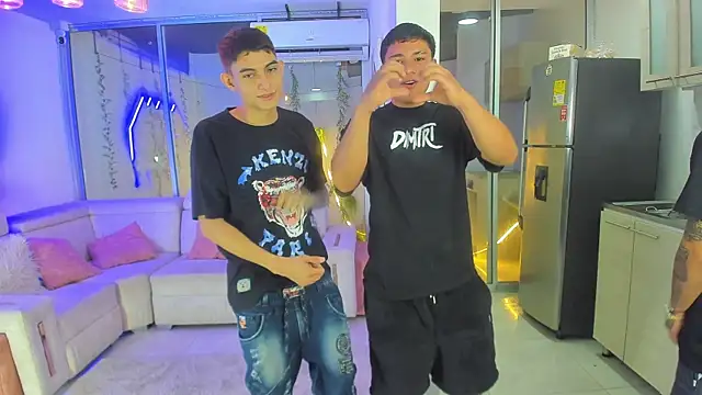 Snapshot of Houseofwarrios chatting on December 18, 2025, 5:35 am Houseofwarrios online show from December 18, 2025, 5:35 am