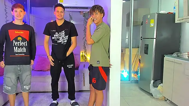 Snapshot of Houseofwarrios chatting on February 1, 2026, 5:39 am Houseofwarrios online show from February 1, 2026, 5:39 am