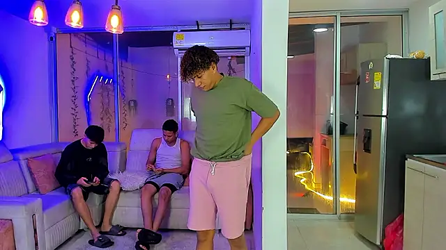 Snapshot of Houseofwarrios chatting on February 3, 2026, 5:38 am Houseofwarrios online show from February 3, 2026, 5:38 am