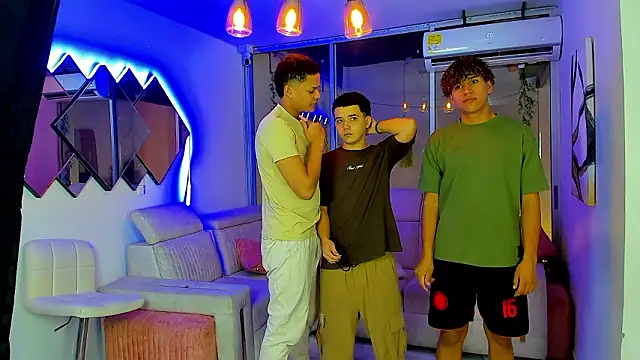 Snapshot of Houseofwarrios chatting on February 6, 2026, 5:34 am Houseofwarrios online show from February 6, 2026, 5:34 am