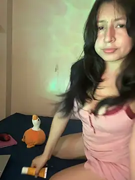 Noamilk online show from April 5, 2026, 4:20 am