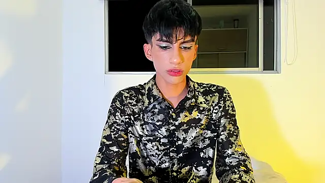 Snapshot of Erick_Velveth chatting on May 6, 2026, 4:30 am Erick Velveth online show from May 6, 2026, 4:30 am