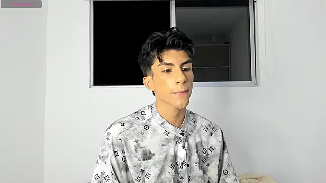 Snapshot of Erick_Velveth chatting on May 8, 2026, 5:57 am Erick Velveth online show from May 8, 2026, 5:57 am