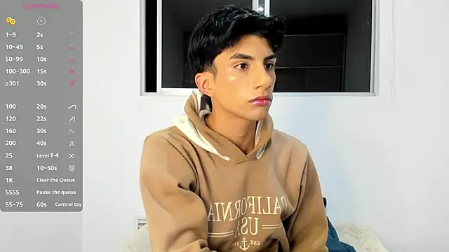 Snapshot of Erick_Velveth chatting on May 26, 2026, 4:19 am Erick Velveth online show from May 26, 2026, 4:19 am
