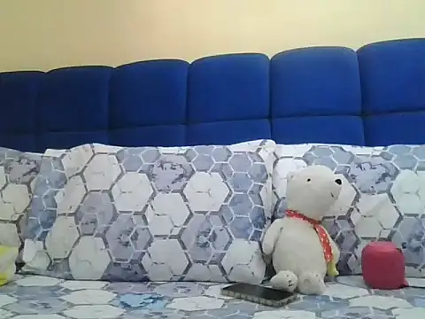 Snapshot of Suprice21 chatting on April 2, 2026, 5:38 am Suprice21 online show from April 2, 2026, 5:38 am