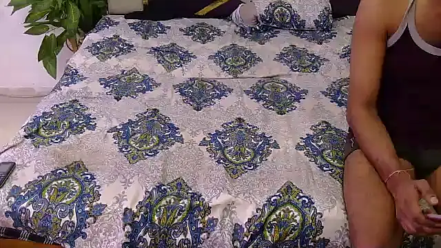 Lovelyy-couple online show from February 6, 2026, 5:01 am