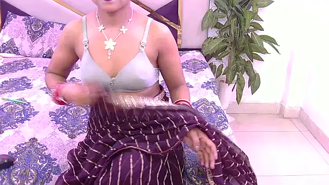 Lovelyy-couple online show from February 16, 2026, 3:41 pm