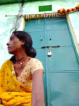 Hot reshmaji online show from December 15, 2025, 11:14 am