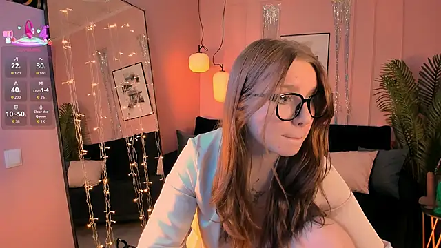 Layla Glam online show from January 11, 2026, 1:27 pm