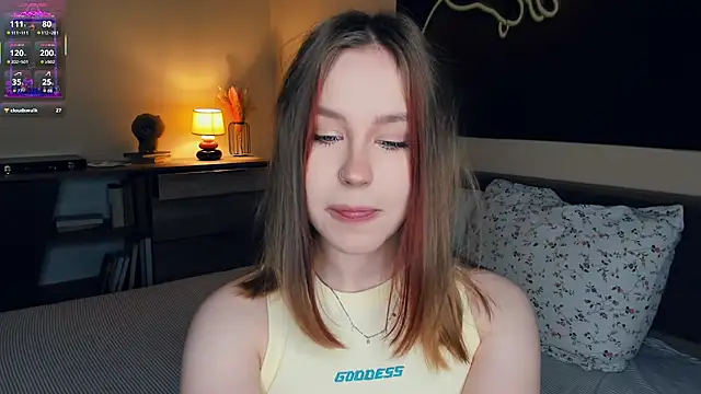 Snapshot of MaliaBourraine chatting on November 1, 2025, 7:10 am MaliaBourraine online show from November 1, 2025, 7:10 am