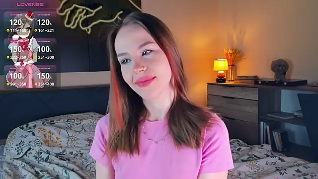 MaliaBourraine online show from March 14, 2026, 7:03 am