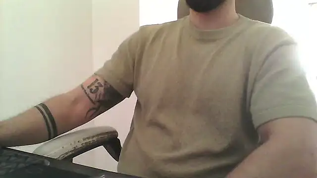 Snapshot of yourfantasy777 chatting on March 15, 2026, 11:27 am yourfantasy777 online show from March 15, 2026, 11:27 am