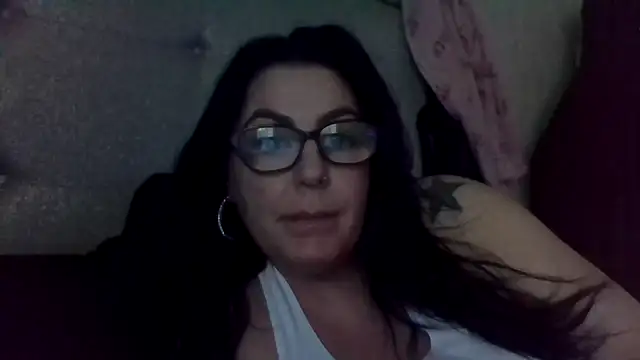 Snapshot of Rileyxxx69 chatting on May 15, 2026, 11:23 pm Rileyxxx69 online show from May 15, 2026, 11:23 pm