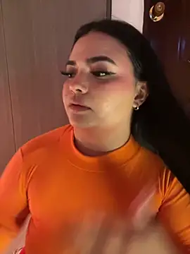 Mericute  online show from October 3, 2025, 1:02 am