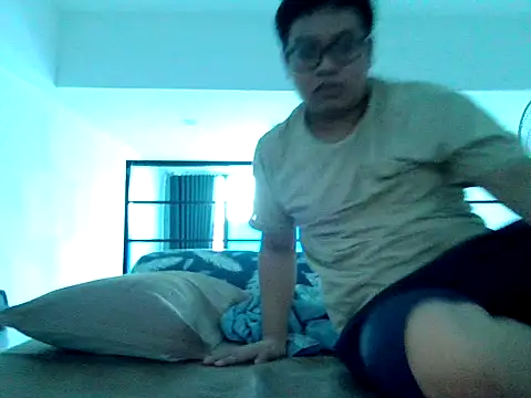 Snapshot of loveninja chatting on October 1, 2025, 9:37 am loveninja online show from October 1, 2025, 9:37 am