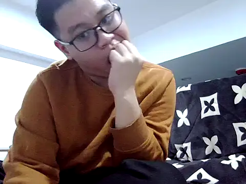 Snapshot of loveninja chatting on December 17, 2025, 12:22 pm loveninja online show from December 17, 2025, 12:22 pm