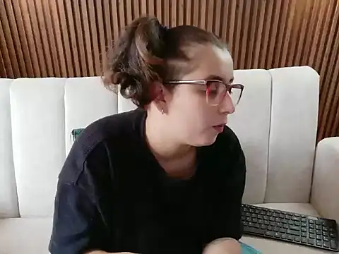 dirty feelena online show from December 13, 2025, 7:53 pm