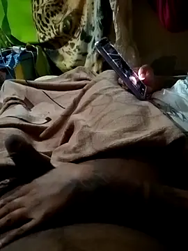 Snapshot of calntt28 chatting on September 24, 2025, 3:43 am calntt28 online show from September 24, 2025, 3:43 am