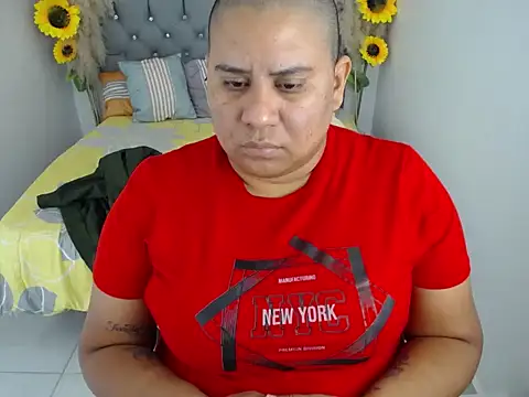 hotlesby valery online show from March 31, 2026, 7:47 pm