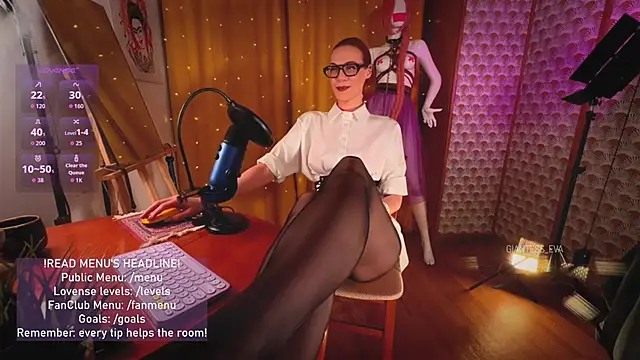 Snapshot of Giantess_Eva chatting on May 15, 2026, 6:26 pm Giantess Eva online show from May 15, 2026, 6:26 pm