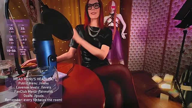 Snapshot of Giantess_Eva chatting on May 31, 2026, 9:16 pm Giantess Eva online show from May 31, 2026, 9:16 pm