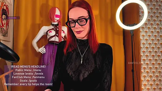 Snapshot of Giantess_Eva chatting on June 8, 2026, 9:26 pm Giantess Eva online show from June 8, 2026, 9:26 pm