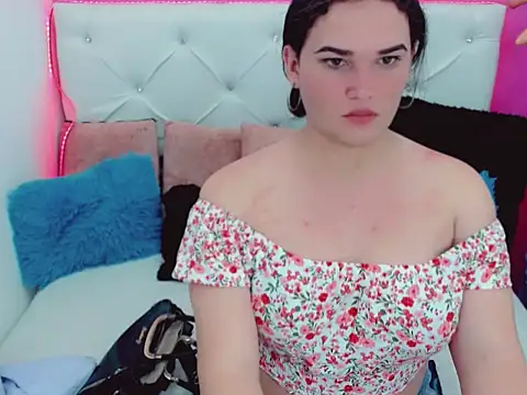 x daniiela x online show from September 30, 2025, 7:41 pm