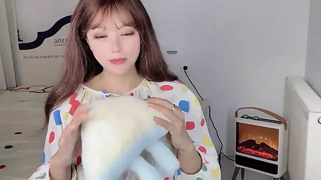 Snapshot of Thalia1149 chatting on November 16, 2025, 1:39 pm Thalia1149 online show from November 16, 2025, 1:39 pm