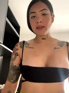 Snapshot of liahouses chatting on September 21, 2025, 6:42 pm liahouses online show from September 21, 2025, 6:42 pm