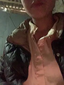 Halyy xx online show from December 14, 2025, 5:35 am