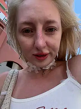 RonnieKiss online show from January 8, 2026, 3:20 am