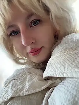 Snapshot of RonnieKiss chatting on April 24, 2026, 11:23 am RonnieKiss online show from April 24, 2026, 11:23 am