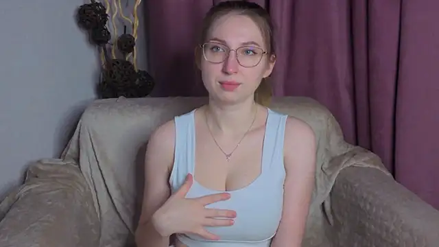 DaliaRadtke online show from November 19, 2025, 6:19 pm