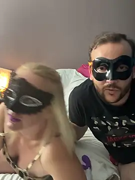 Eroxia online show from September 21, 2025, 7:59 pm