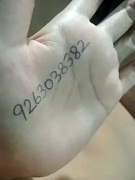 JassiKumari02 online show from November 4, 2025, 6:29 pm