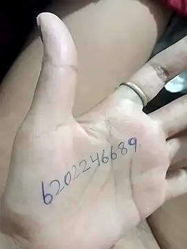 JassiKumari02 online show from April 2, 2026, 7:55 pm