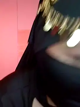 Snapshot of sahara1_ chatting on October 12, 2025, 10:58 am sahara1 online show from October 12, 2025, 10:58 am