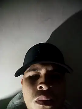 curvahot online show from October 12, 2025, 8:02 am