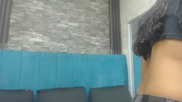 Lil Rose2006 online show from October 27, 2025, 12:53 pm