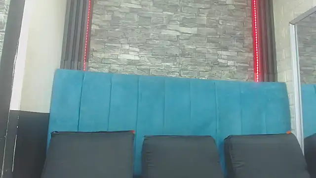 Lil Rose2006 online show from November 19, 2025, 12:49 pm