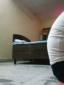 ROXX121 online show from October 9, 2025, 5:44 pm