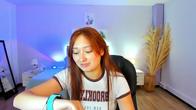 Snapshot of Samara_Hilton_2 chatting on September 24, 2025, 8:01 pm Samara Hilton 2 online show from September 24, 2025, 8:01 pm