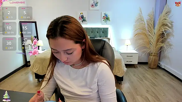 Snapshot of Samara_Hilton_2 chatting on November 24, 2025, 6:40 pm Samara Hilton 2 online show from November 24, 2025, 6:40 pm