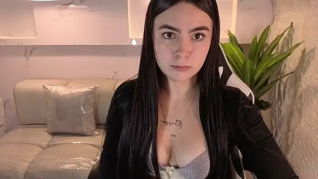 scarlett smith tp online show from November 21, 2025, 12:48 pm