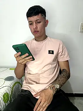 Snapshot of Dav_oviedo chatting on October 9, 2025, 3:15 am Dav oviedo online show from October 9, 2025, 3:15 am