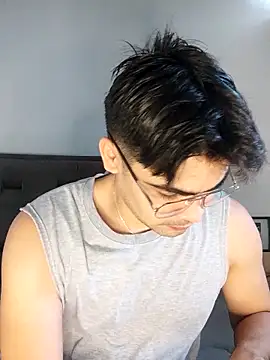 Mason grey online show from October 31, 2025, 12:28 pm