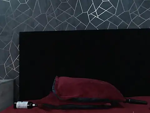 Snapshot of dahiana_klimt chatting on October 7, 2025, 8:11 am dahiana klimt online show from October 7, 2025, 8:11 am