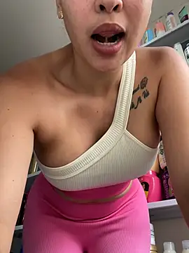 FOX LATINA online show from April 15, 2026, 8:31 pm