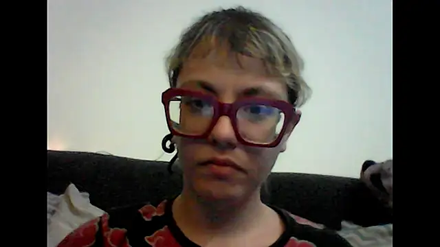 Snapshot of BlondieTami chatting on January 14, 2026, 2:39 am BlondieTami online show from January 14, 2026, 2:39 am